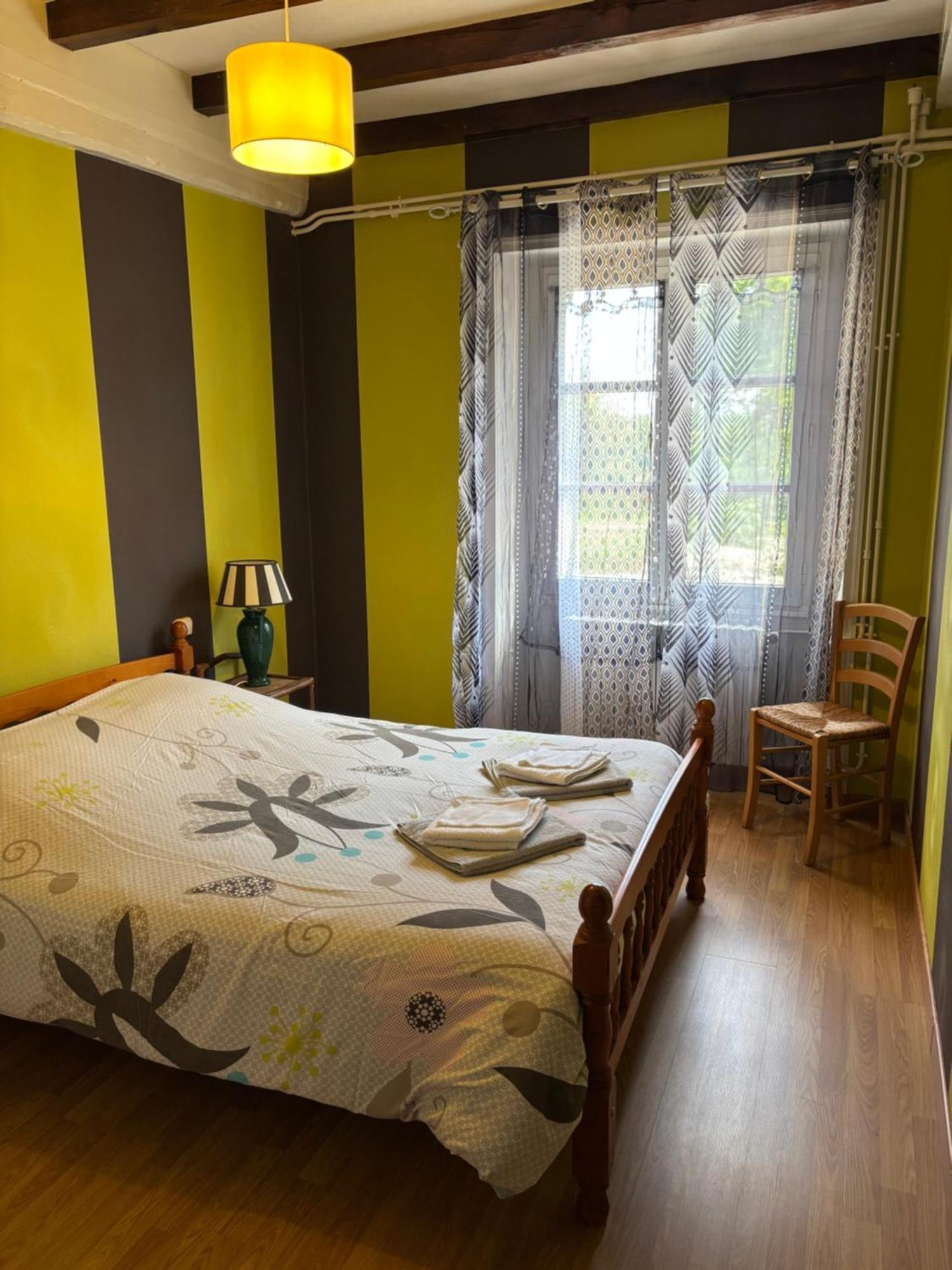 Charmant Logement Entier A La Campagne Sencenac-Puy-de-Fourches Buitenkant foto
